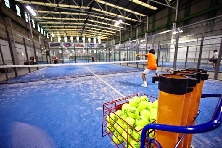 Negocio Bamvolea Padel Indoor Center