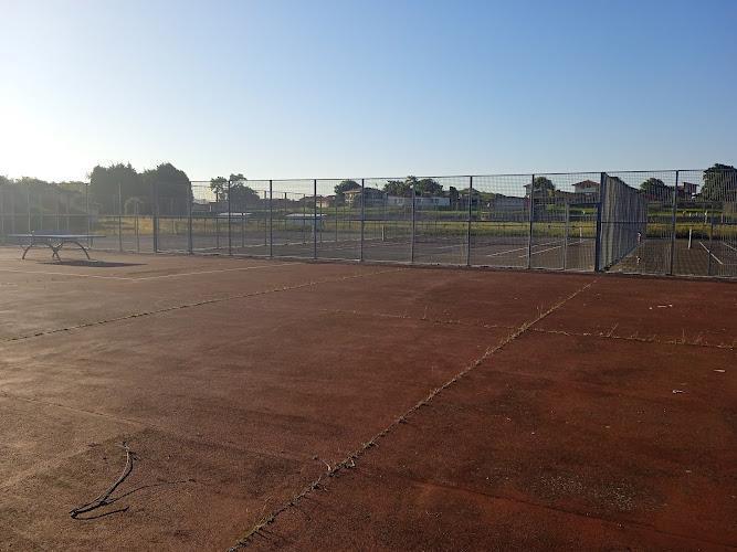 Negocio Pistas Deportivas Perlora Ciudad De Vacaciones